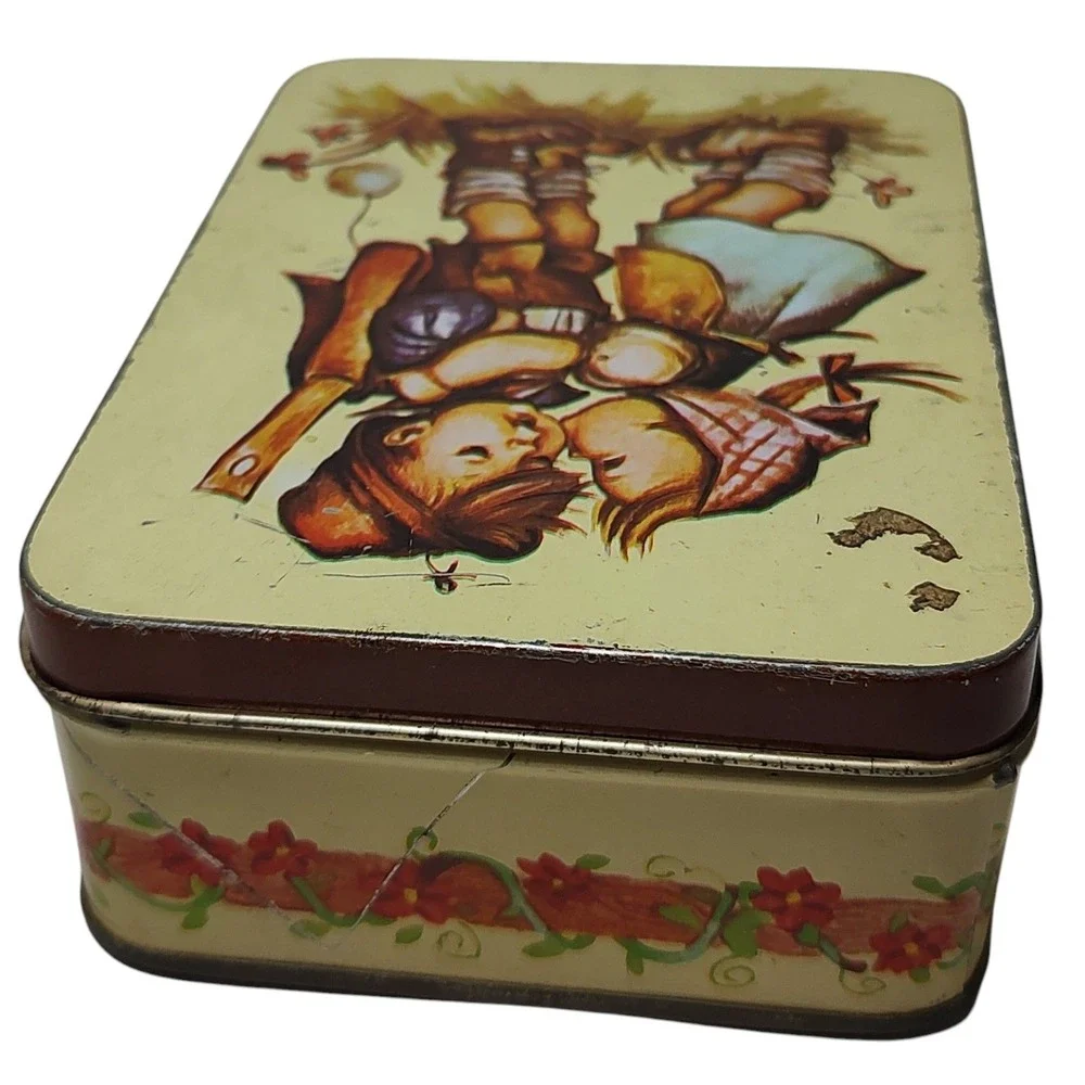 Giftco Hummel Girl Kissing Boy Tin with‎ Lid Decorative Vintage Five Inches